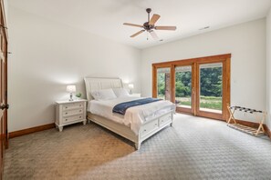 5 habitaciones, minibar, escritorio y espacio para trabajar con laptop 