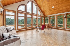 House, 5 Bedrooms | Interior - Hidden Waterfront Luxury Oasis With 9-acre Pond 5 Bedroom Home by RedAwning (Sandston)