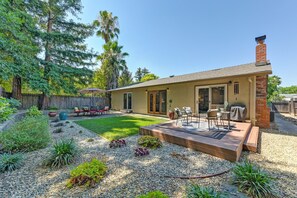 House, 3 Bedrooms | Property grounds - Family-friendly Getaway Near Slide Hill Park 3 Bedroom Home by RedAwning (Davis)