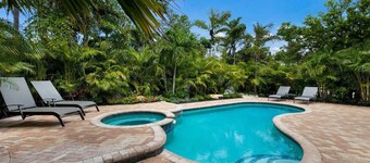 Bean Point Bliss 3 Bedroom Home by RedAwning