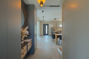 Interior - Villa Loreta with pool, barbeque and sea view. (Pula)