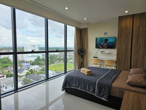 1 slaapkamer, een strijkplank/strijkijzer, wifi, beddengoed