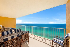 Property grounds - Fully Renovated Condo in Luxury Resort (Panama City Beach)