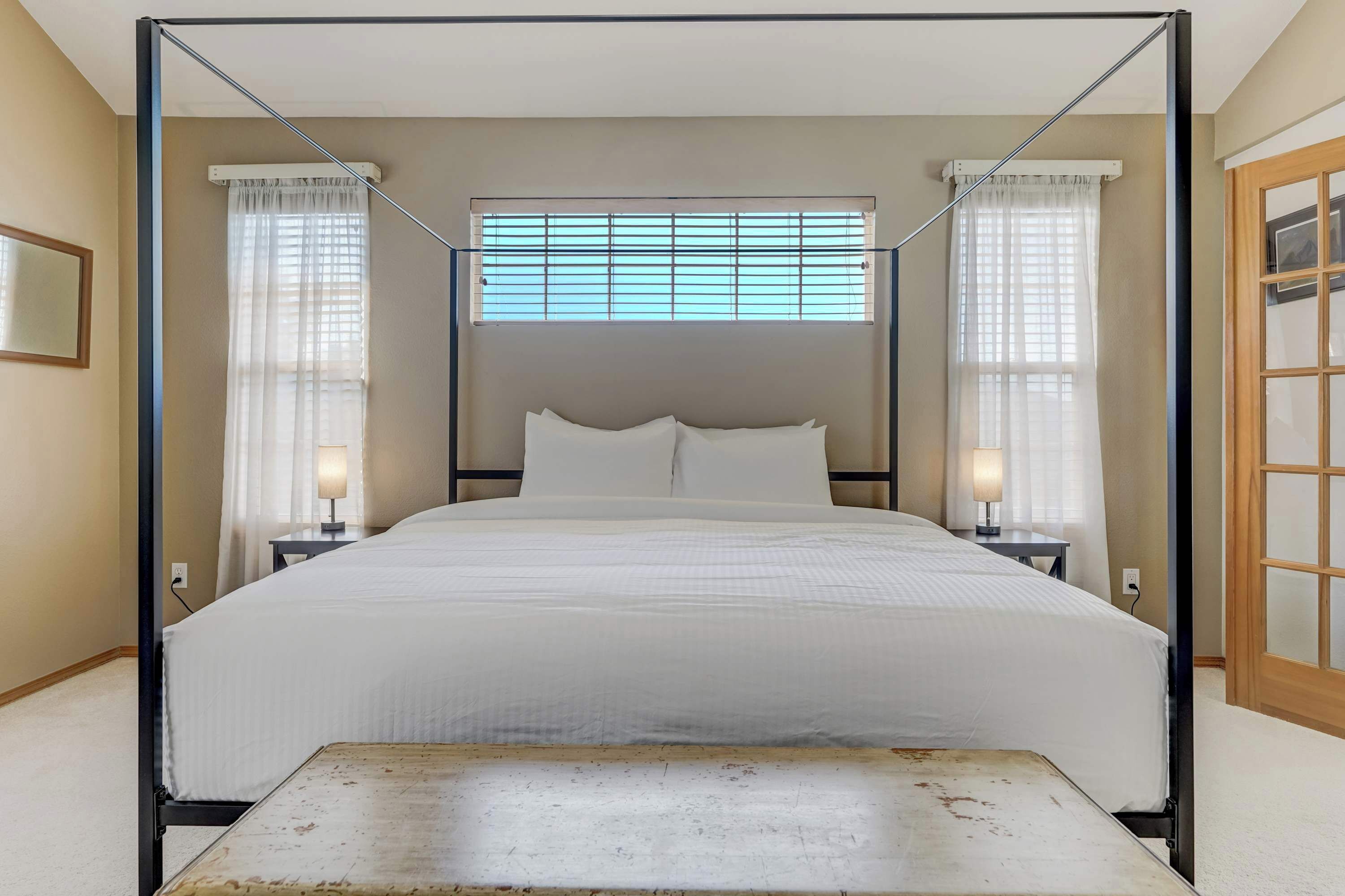 5 chambres, bureau, Wi-Fi, draps fournis