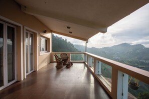 Kamar Superior, balkon, pemandangan lembah | Balkon