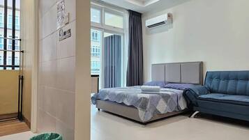 1 bedroom, iron/ironing board, WiFi, bed sheets