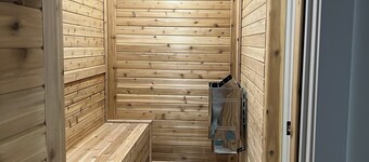 Charming 3-bedroom space  in awesome Mississauga with AC, WiFi heated driveway 