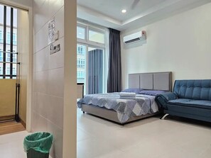 1 slaapkamer, een strijkplank/strijkijzer, wifi, beddengoed