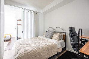 1 slaapkamer, een bureau, een strijkplank/strijkijzer, gratis wifi