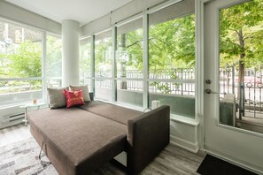 TV - GLOBALSTAY. Unique 2 Bedroom with Private Entrance in Downtown Toronto (Toronto/Canada)