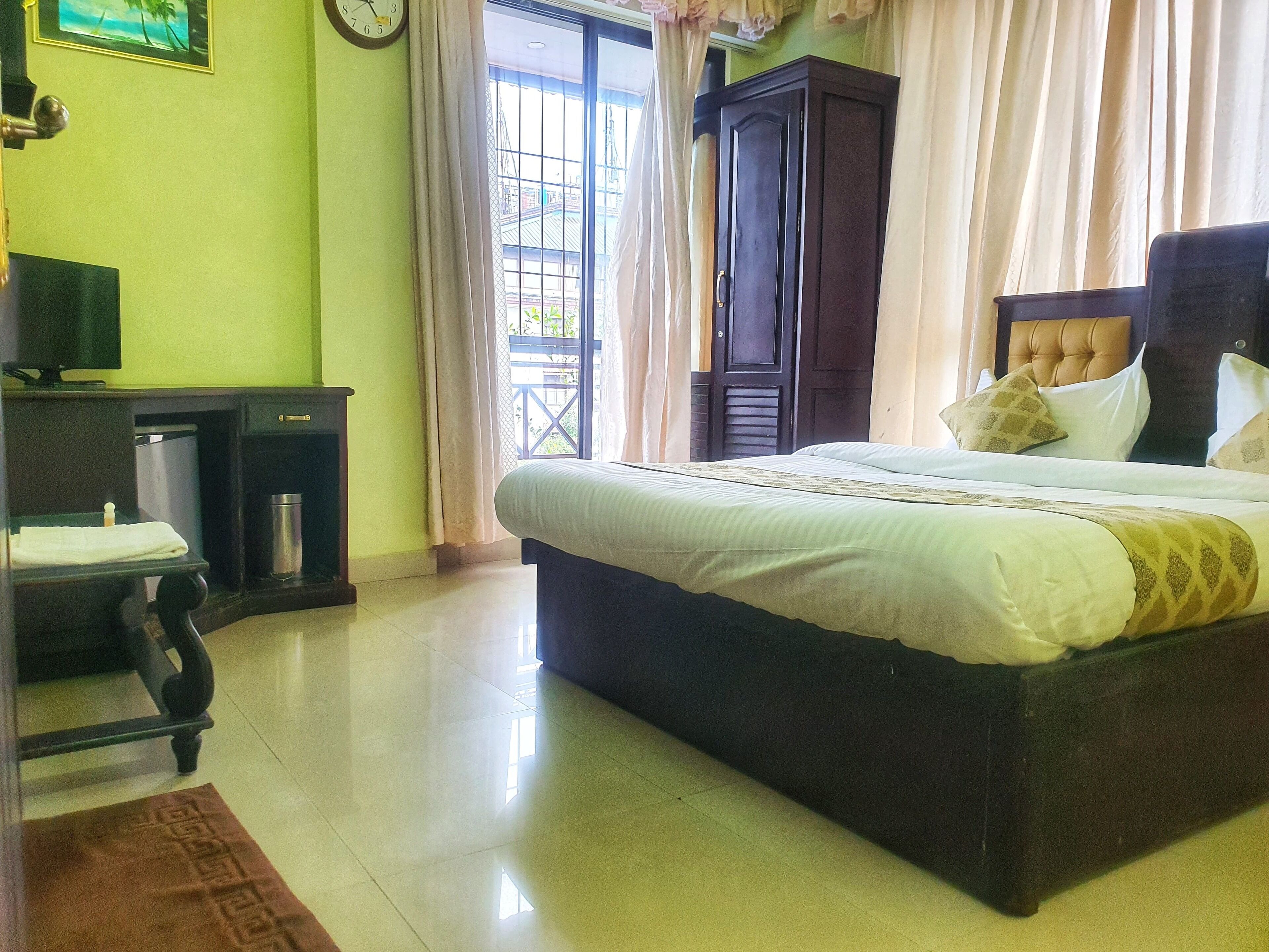 Standard Double Room | Free WiFi