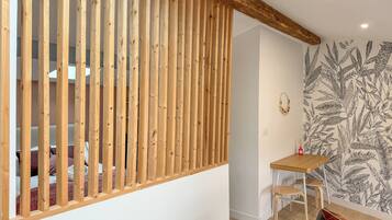 1 chambre, fer et planche Ă repasser, accĂšs Internet, draps fournis