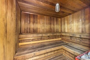 Sauna - 2 Bedroom Corner Condo On Longboat Key By FVC (Longboat Key)
