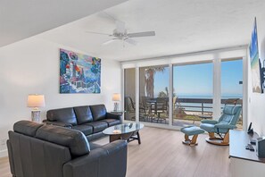 Smart TV, books, stereo - 2 Bedroom Beachfront Condo On Longboat Key By FVC (Longboat Key)