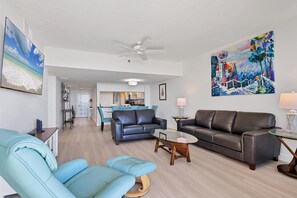 Smart TV, books, stereo - 2 Bedroom Beachfront Condo On Longboat Key By FVC (Longboat Key)