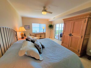 2 bedrooms, free WiFi, bed sheets - 2 Bedroom Bay Front Condo on Longboat Key by FVC (Longboat Key)