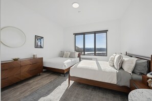 3 dormitorios, escritorio, tabla de planchar con plancha y wifi gratis