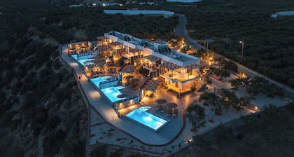 3-bedroom villa in gorgeous Makry Gialos with AC, WiFi