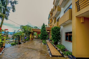 Front of property - Hill View Hotel & Aparts - Kigali (Kigali)