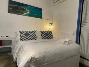 Standard Double Room | Desk, free WiFi - Posada Lagunita by Mediterraneo (Los Roques)