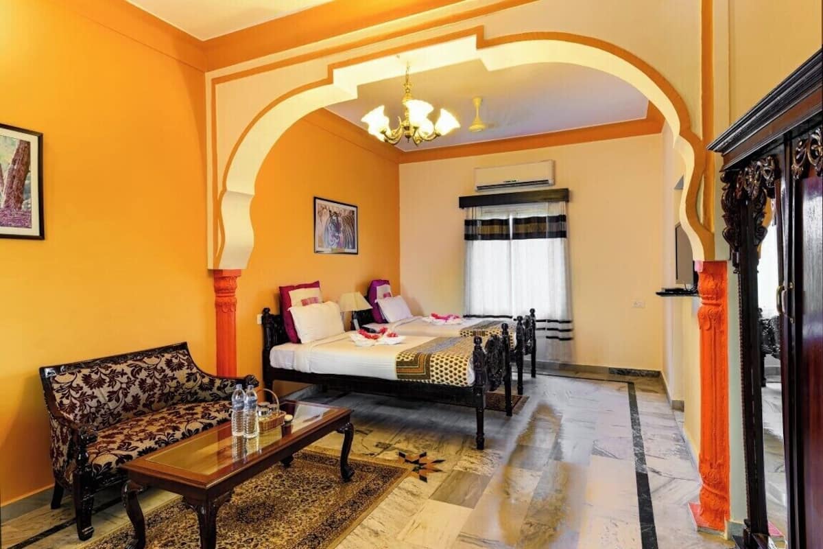 Deluxe Room | In-room safe, desk, laptop workspace, blackout drapes