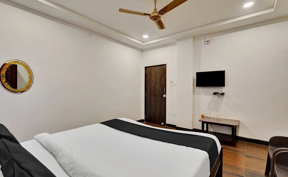 Room Deals for MED KONDA GRAND, Nellore starting at Hotwire