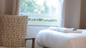 Studio | Blackout curtains, iron/ironing board, free WiFi