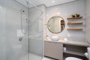Apartment | Bathroom