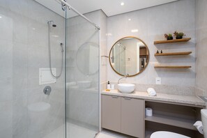 Apartment | Bilik Mandi