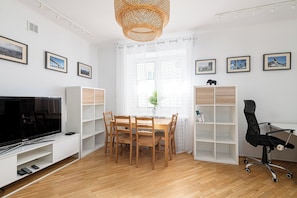 Comfort-Apartment | Bügeleisen/Bügelbrett, kostenloses WLAN, Bettwäsche