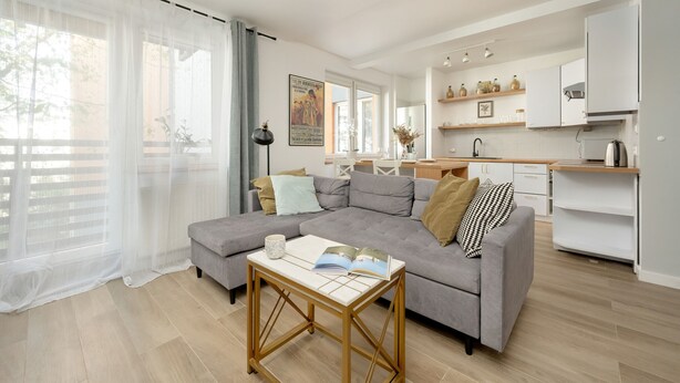 Apartamento, 1 quarto, sacada | Área de estar | Smart TV 42 polegadas com canais a cabo