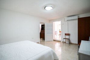 2 camere, ferro/asse da stiro, Wi-Fi gratuito, lenzuola
