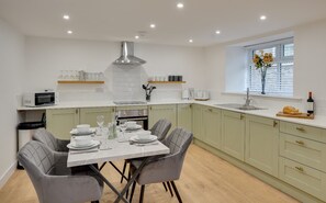 Fridge, microwave, oven, stovetop - Harrow Bank Cottage Family and Pet Friendly Coastal Escape in Tweedmouth (Tweedmouth)