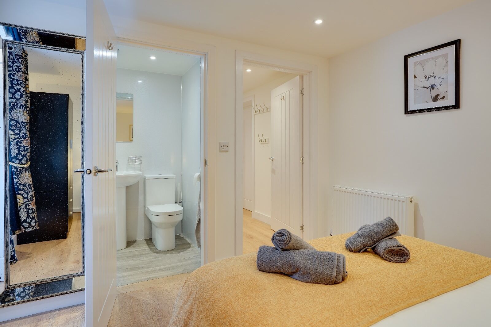 2 chambres, lit de bébé portatif, accès au Wi-Fi (inclus)