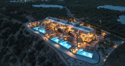 Charming 2-bedroom villa with AC, WiFi in lovely Makry Gialos
