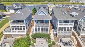 House, Multiple Beds (Zuzu's Petals) | Exterior - Zuzu's Petals (Ottawa)