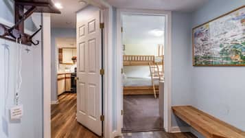 2 bedrooms, desk, iron/ironing board, travel crib