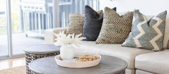Drift - Heated Spa, Fireplace, Endless Views 4BDRM