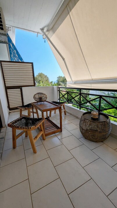 JM Apartment in Kamena Vourla