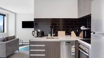 Fridge, microwave, oven, stovetop