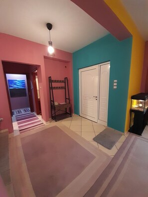 3 bedrooms, iron/ironing board, travel crib, free WiFi