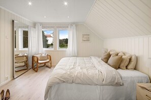 3 Schlafzimmer, Schreibtisch, Bügeleisen/Bügelbrett, kostenloses WLAN
