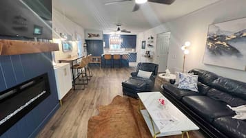 Smart TV, fireplace, offices