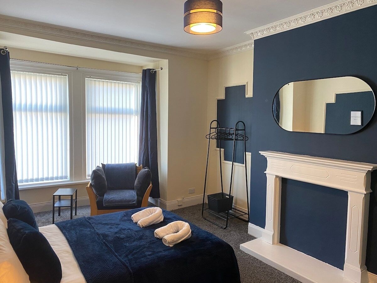 3 chambres, fer et planche à repasser, Wi-Fi gratuit, draps fournis