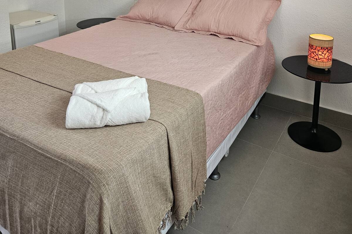 1 chambre, Wi-Fi gratuit, draps fournis