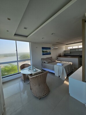 Premium Suite | Free WiFi, bed sheets