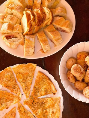 Gratis morgenmad tilberedt efter bestilling hver dag