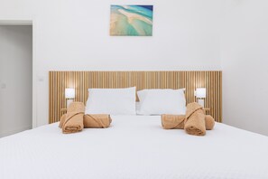 2 chambres, fer et planche à repasser, Wi-Fi gratuit, draps fournis
