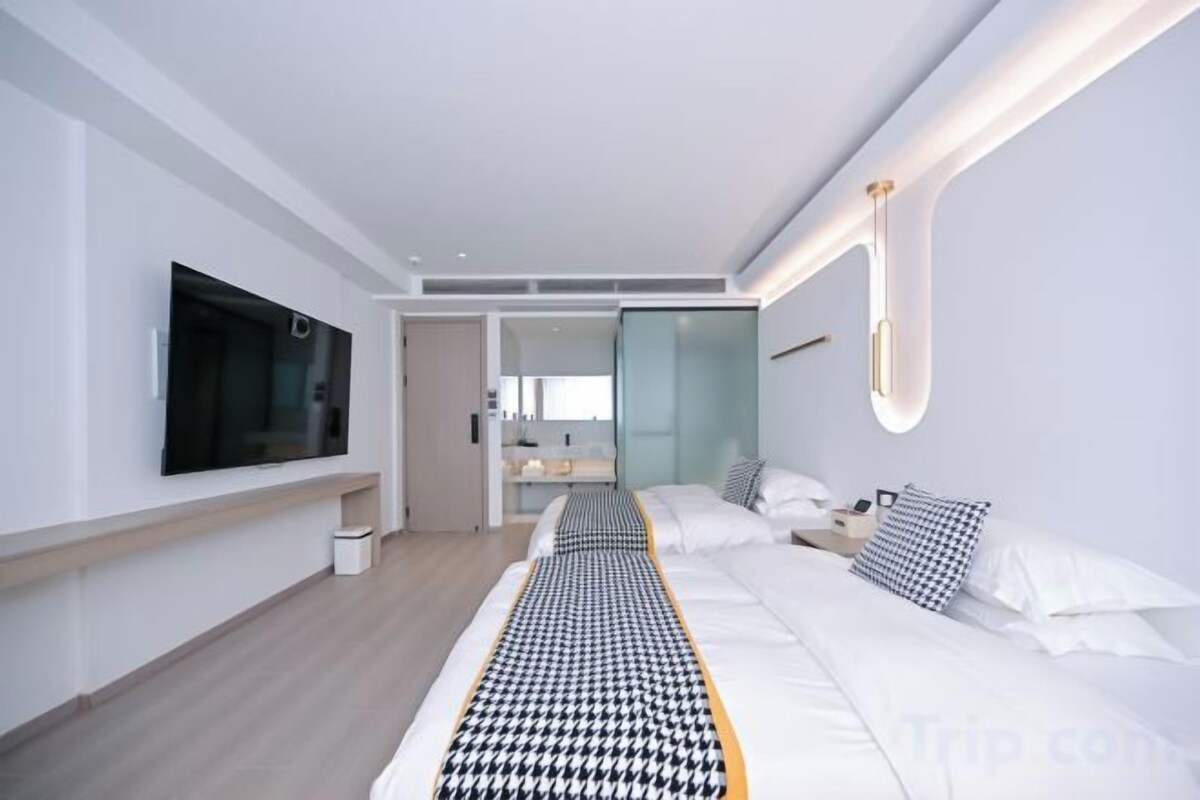 Down duvets, blackout curtains, bed sheets