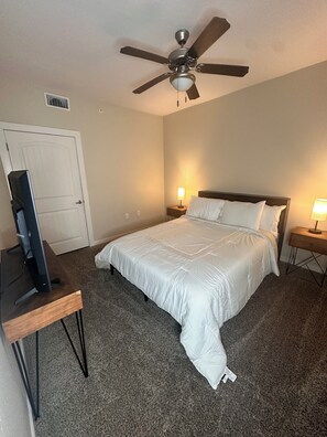 2 chambres, fer et planche Ă repasser, Wi-Fi gratuit, draps fournis